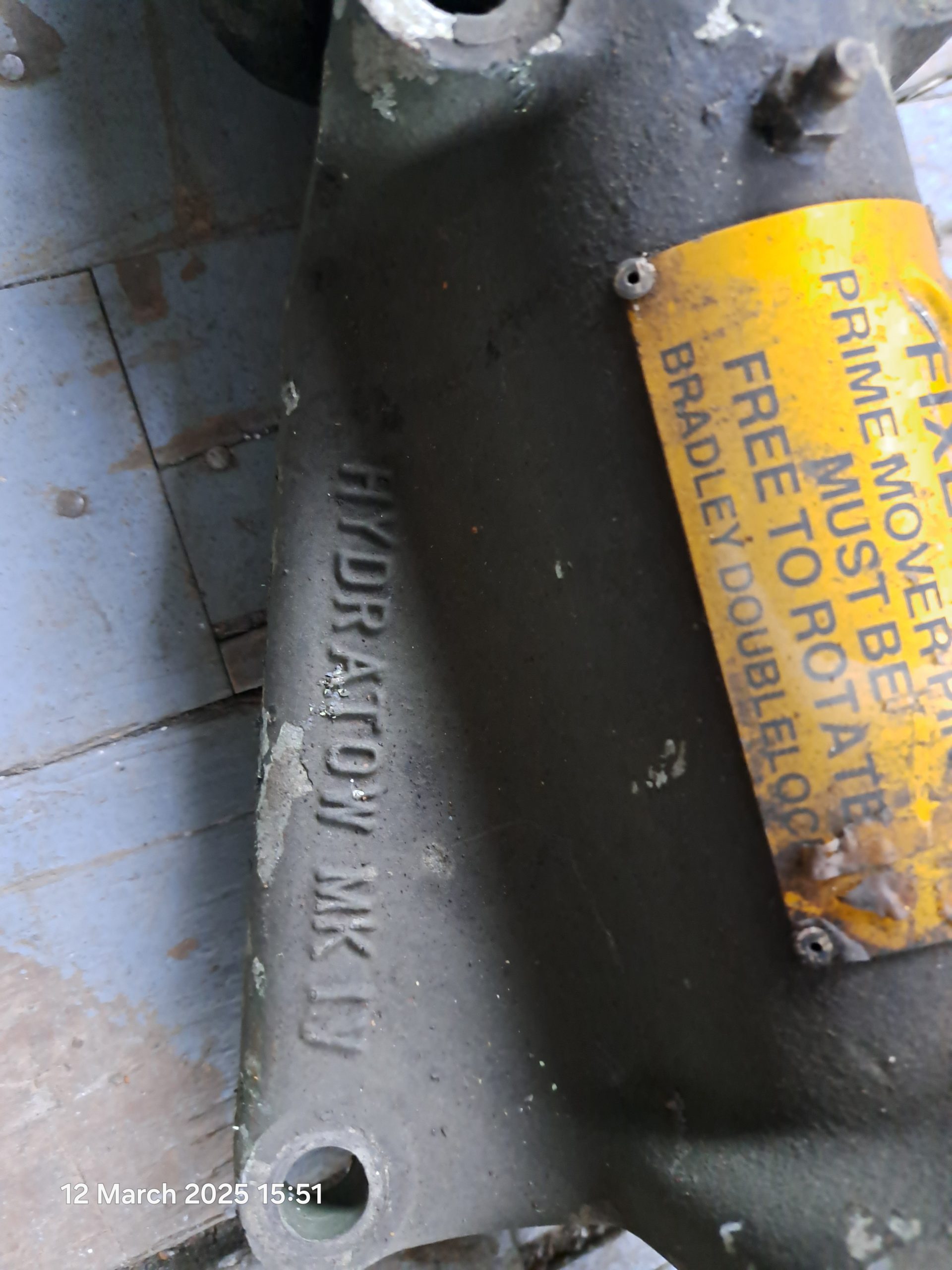 ex British Army Trailer Coupling for Nato hitch - Image 2